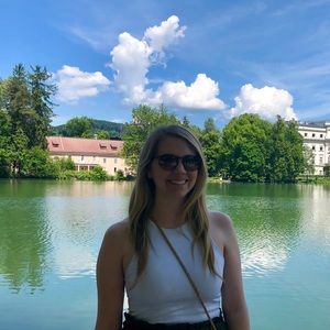 Meet your Posher, Jenna